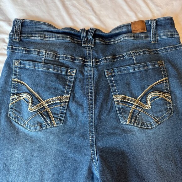 Wallflower Luscious Curvy Fit Bootcut Size 14 Plus Long EUC - Picture 5 of 8